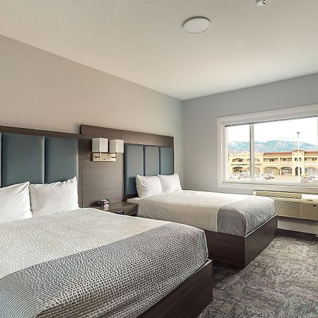 Park Inn By Radisson Osoyoos Esterno foto