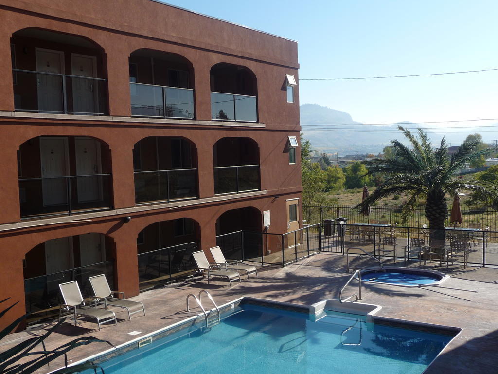 Park Inn By Radisson Osoyoos Esterno foto